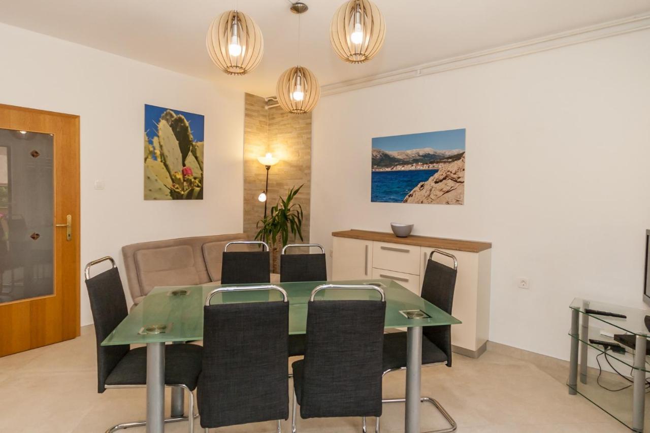 Apartments Surfinia Baška Екстериор снимка