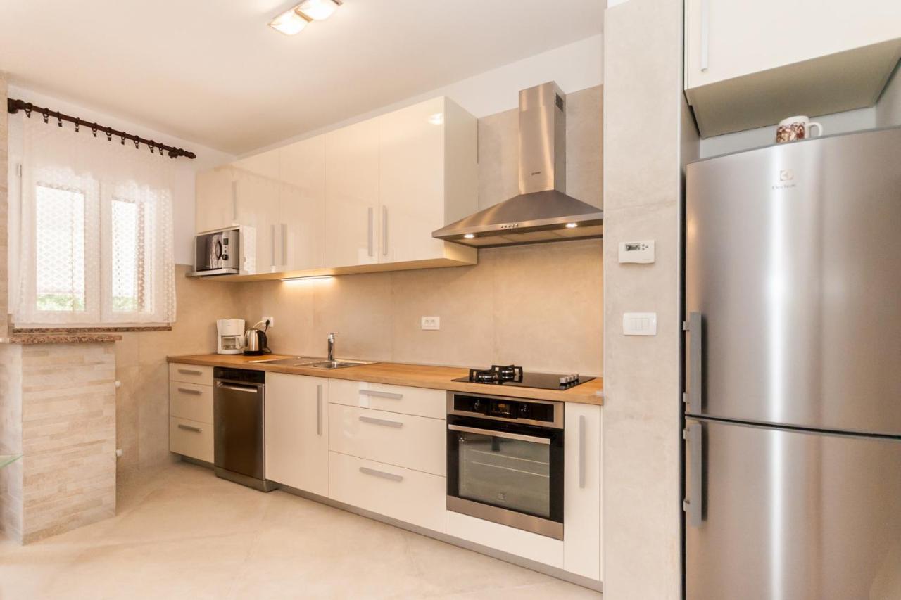 Apartments Surfinia Baška Екстериор снимка