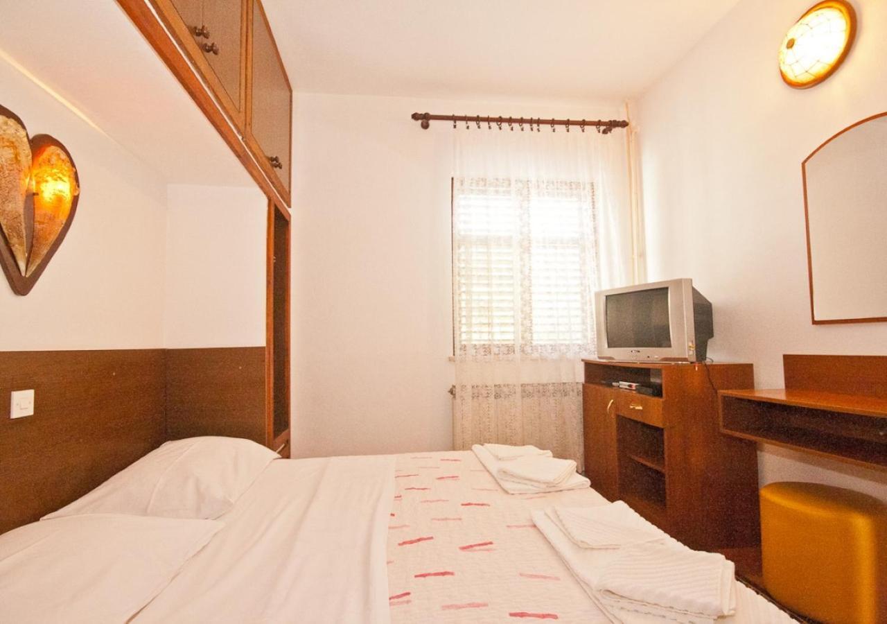 Apartments Surfinia Baška Екстериор снимка
